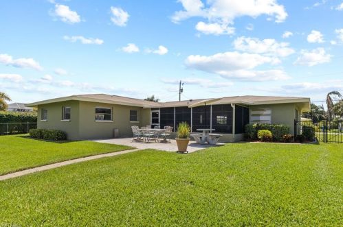 3009 16th Pl, Cape Coral FL  33904-4081 exterior