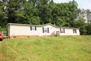 5910 Graham Farm Rd, Winston Salem, NC 27105-8619