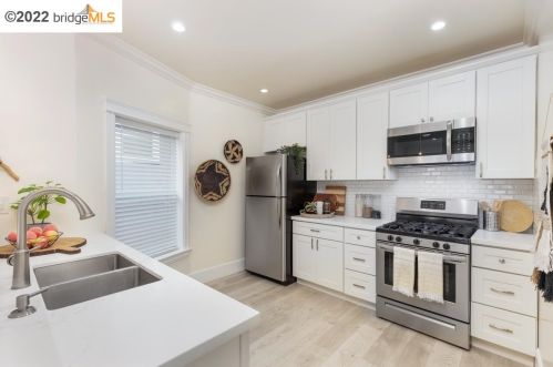 534 25th St, Oakland CA  94606-4145 exterior