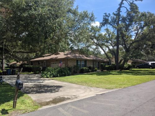 749 Yorkshire Dr, Deland FL  32724-8302 exterior