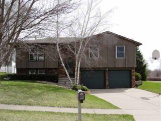 3835 Rolling Wood Ct, Panarama Park, IA 52722-2118