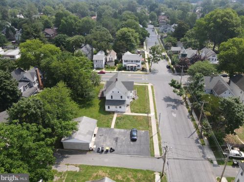 304 Governors Ave, Dover DE  19904-3006 exterior