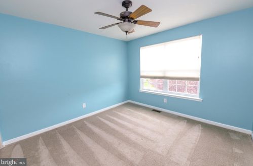 42 Putter Ln, Pottstown PA  19464-7801 exterior