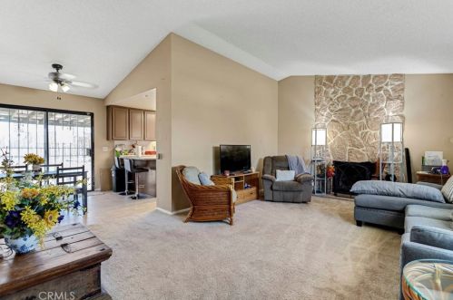 15043 Chuparosa St, Victorville, CA 92394-2035
