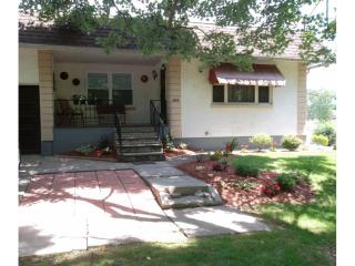 608 Cieri Dr, Endicott, NY 13760-2218