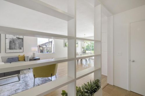 1558 Edgewood Dr, Palo Alto CA  94303-2819 exterior