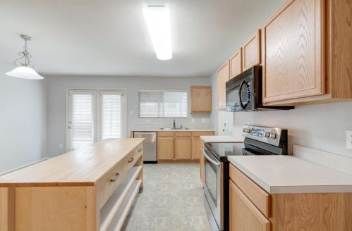 3032 Wakecrest Dr, Fort Worth TX  76108-6999 exterior