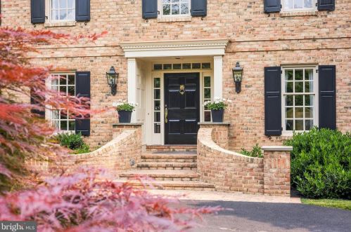 2001 Kentmere Pl, Wilmington, DE 19806-2115
