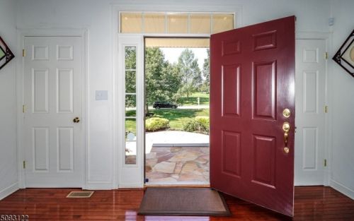 21 Patrick Henry Pl, East Amwell Township NJ  08551-1805 exterior