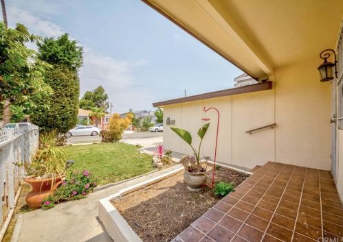 4212 161st St, Lawndale, CA 90260-2733