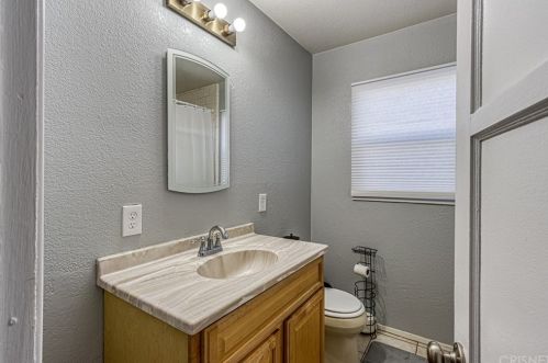 1315 Ivesbrook, Lancaster CA 93534-2108 exterior