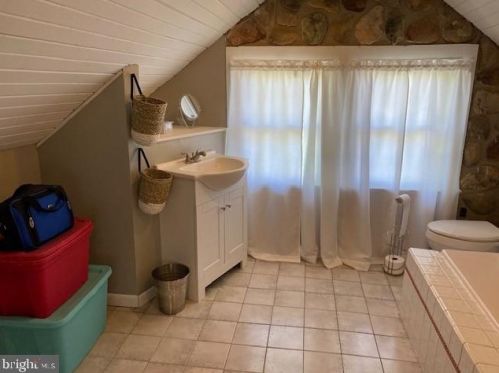 213 Inman Ter, Willow Grove PA  19090-3513 exterior