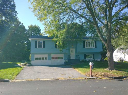 121 Harold Ave, Cornwall, NY 12518-1701