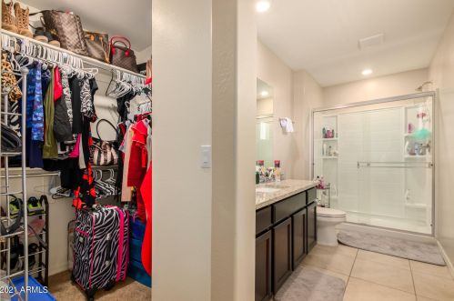 3821 79th Dr, Phoenix AZ  85033-3501 exterior