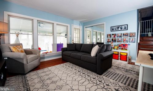 136 Green Hill Rd, Norristown PA  19406-2026 exterior