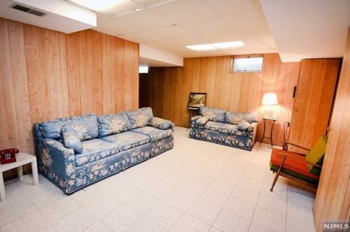 968 Phelps Rd, Teaneck NJ  07666-5624 exterior