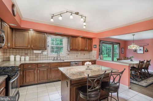 13 Beth Dr, Prospectville PA 19002-1930 exterior