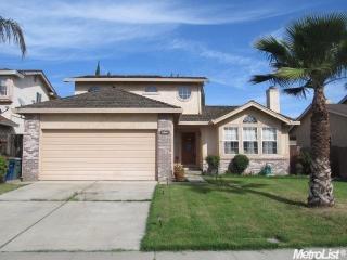 16244 Saguaro Ln, Lathrop, CA 95330-9675