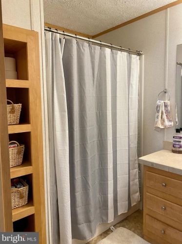 129 Locust Ln, Smithville PA  17560-9758 exterior