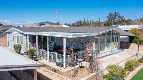 10275 Frontier Trl, Beaumont CA  92223-5475 exterior