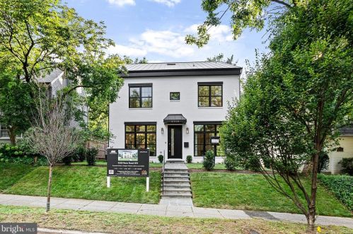 4228 Reno Rd, Washington, DC 20008-3033