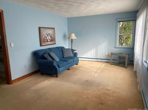 90 Pineridge Dr, Waterbury CT  06716-3134 exterior