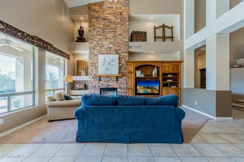 10829 Gelding Dr, Scottsdale, AZ 85255-1738