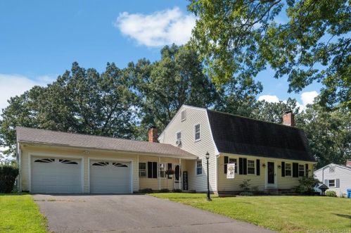 30 Ralph Rd, Manchester, CT 06040-6365