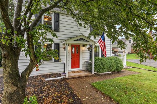 249 Maryland Dr, Glenshaw, PA 15116-1723
