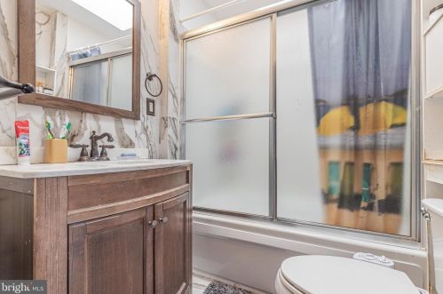 723 Shaw Ave, Lansdale PA  19446-2333 exterior