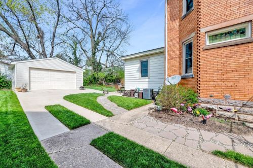 3933 Catherine Ave, Cincinnati, OH 45212-4027