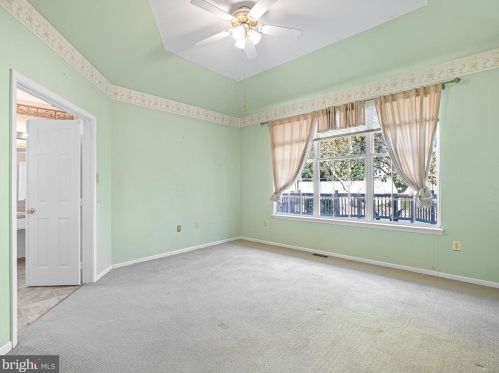 22 Nicole Ct, New Castle DE  19720-3760 exterior