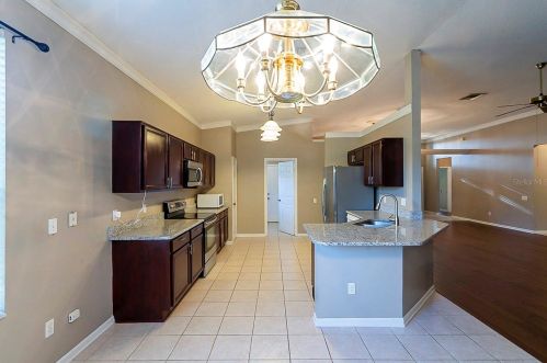 305 Englenook Dr, De Bary FL  32713-3241 exterior