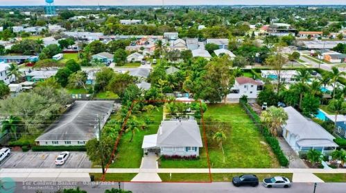 320 4 Ave, Delray Beach FL  33444-2717 exterior