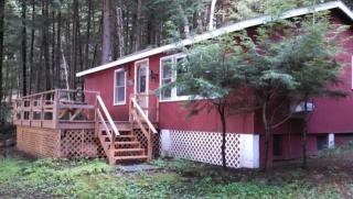 36 Pine Lakeside Rd, Chestertown, NY 12817-2048