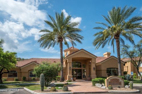 7050 Sunrise Dr, Tucson AZ  16105-1317 exterior
