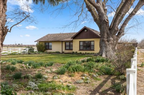 1001 Townhill Rd, Valley Home CA  95361-8619 exterior