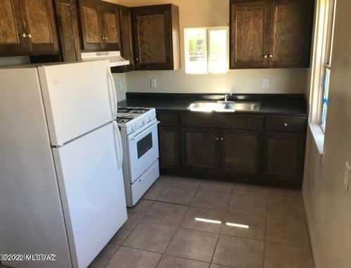 1820 Bell Ave, Tucson, AZ 85712-3202