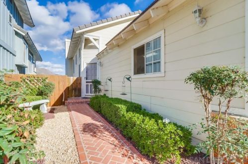 1399 Golden Harvest Ln, El Cajon, CA 92019-2830