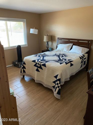 9854 Cedar Dr, Sun City, AZ 85351-3239