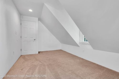 45 Washington Ave, Leonardo NJ  07737-1411 exterior