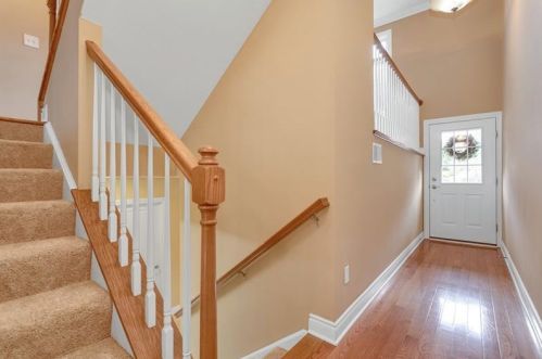 1707 Waterleaf Dr, Sewickley, PA 15143-2452