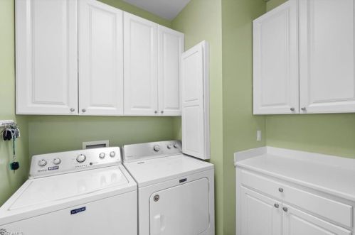 23111 Coconut Shores Dr, Bonita Springs FL 34134-9106 exterior