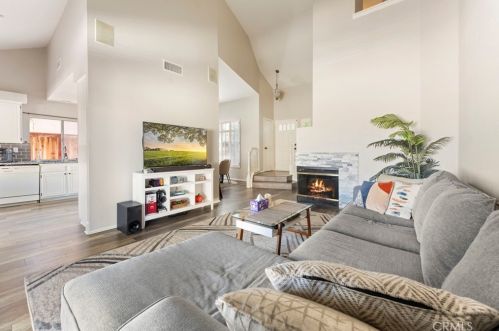 27480 Jon Christian Pl, Temecula CA  92591-6127 exterior