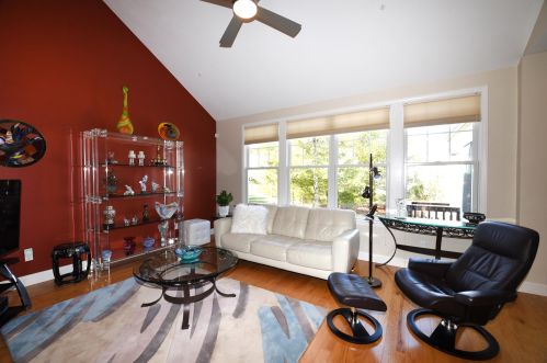 31 Greyhawk Dr, Mashpee MA 02649-4417 exterior