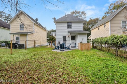 1305 Broad St, Beaufort SC  29902-6373 exterior