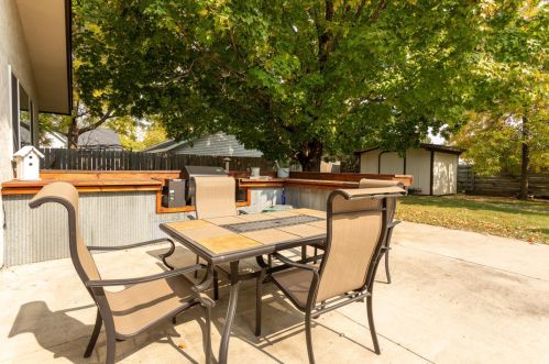 1213 Lark St, Alex MN 56308-2312 exterior