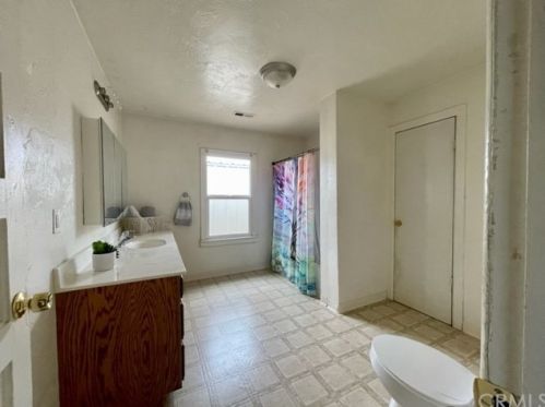 8150 State Highway 99e, Los Molinos CA  96055-9654 exterior