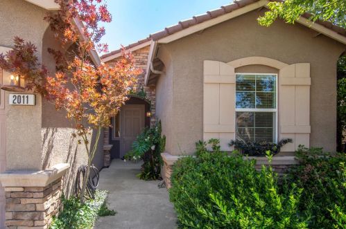 2011 Stockman Cir, Folsom CA  95630-6236 exterior