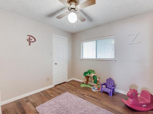 1412 Baker Dr, Cedar Hill TX 75104-1342 exterior